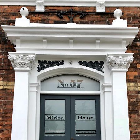 No57 Lejlighedshotel Crewe Eksteriør billede