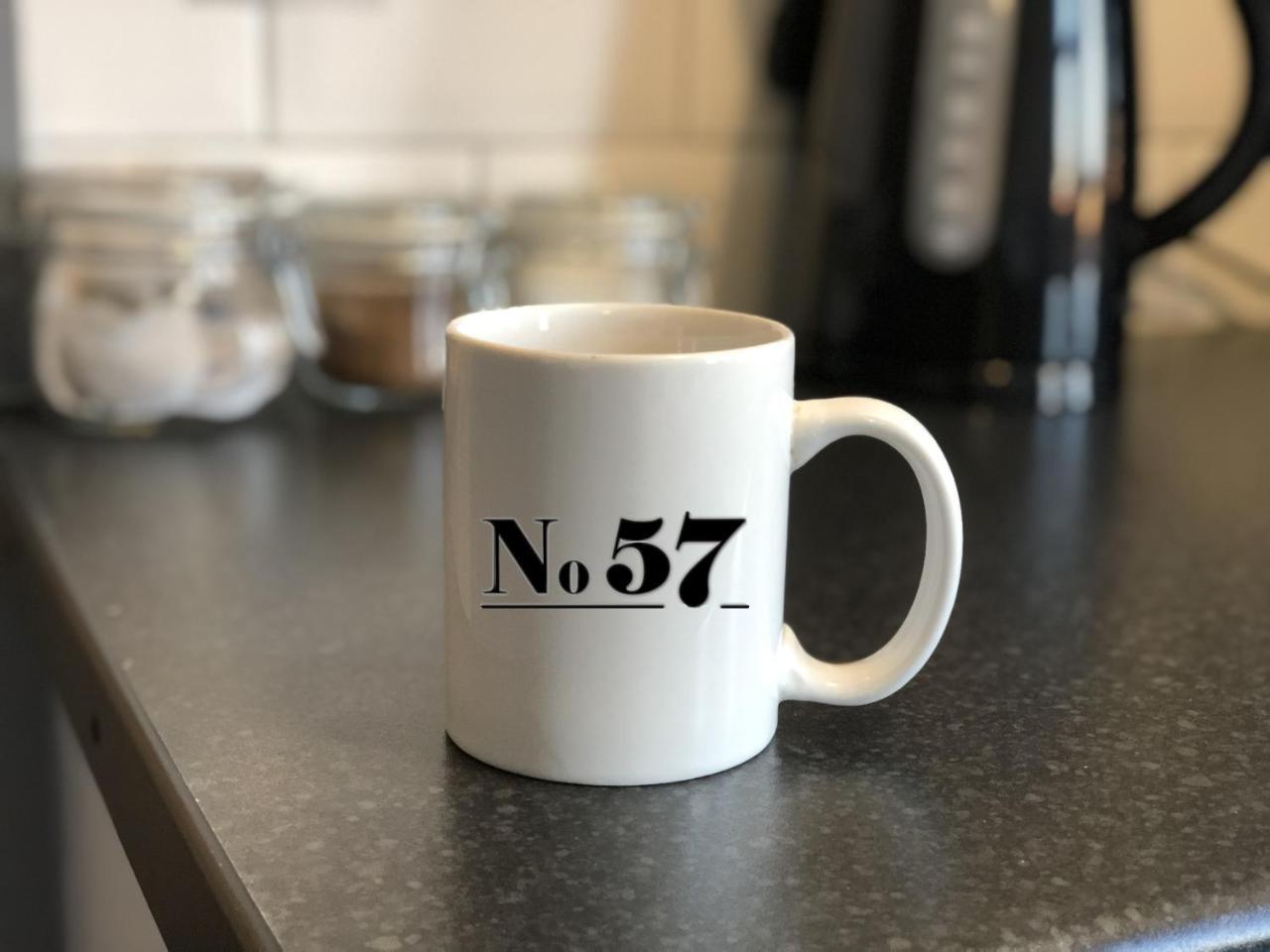 No57 Lejlighedshotel Crewe Eksteriør billede